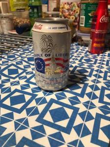 USA can with flag